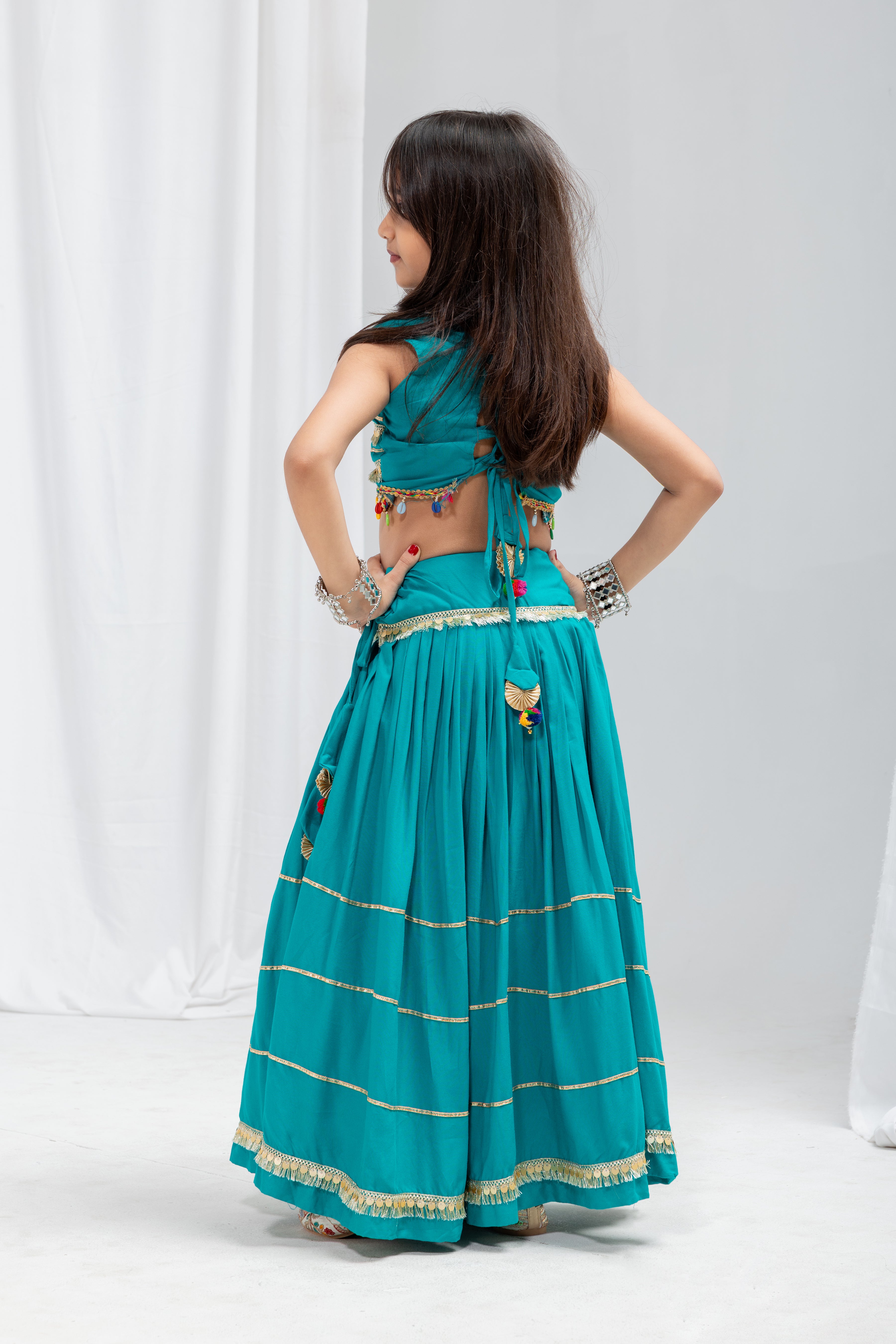 Manohari | Desc pending Secondary image